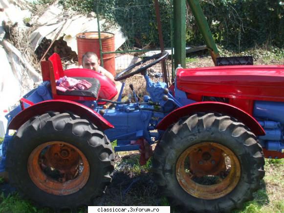 Mini tractor Antonio Carraro - Directia este mentinuta - Coltul camionagiului si tractoristului oldtimerist