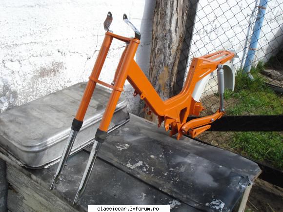 Minimnobra Orange - Azi am mai lucrat c�te ceva - Prezentare motociclete, motorete si biciclete de colectie