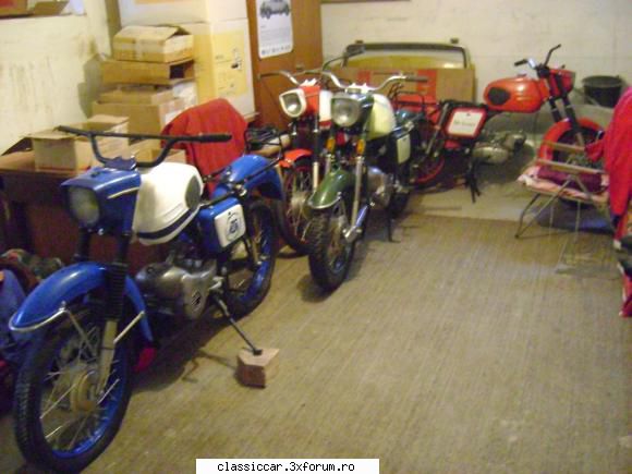 Mobra 50 - Restaurare - Docamdata le-am agatat motoarele. Urmeaza - Reconditionari si Restaurari