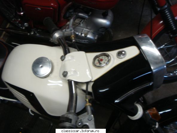 Mobra - Proiect absolvit, urmeaz� doar eticheta - Prezentare motociclete, motorete si biciclete de colectie