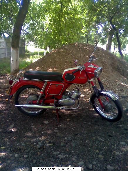 Mobra 50 Super 1974 - Si o poza din lateral - Prezentare motociclete, motorete si biciclete de colectie