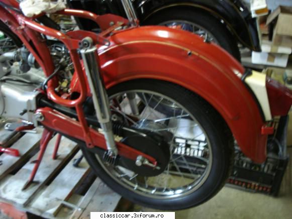 Mobra 50 Super 1980 - si telescoapele dup� cromare - Prezentare motociclete, motorete si biciclete de colectie