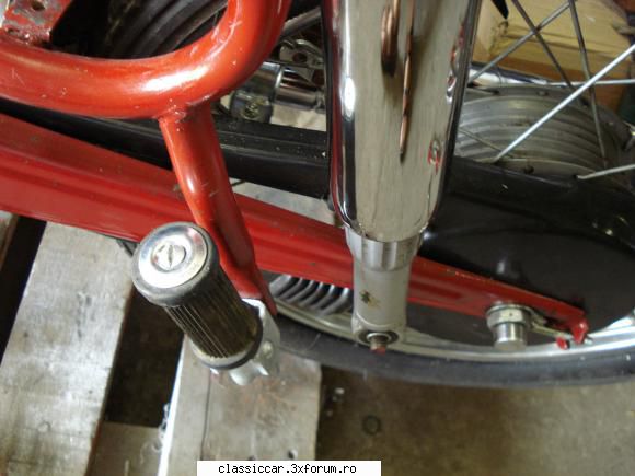Mobra 50 Super 1980 - suportii picioarelor pasager - Prezentare motociclete, motorete si biciclete de colectie