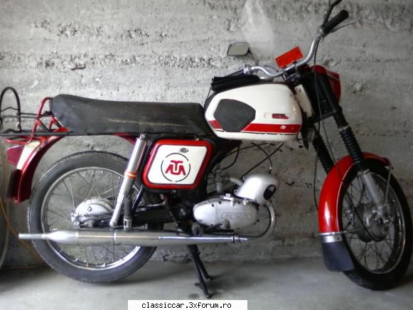 Mobra 50 Turist - Da, aripa este vopsita fiindca - Prezentare motociclete, motorete si biciclete de colectie