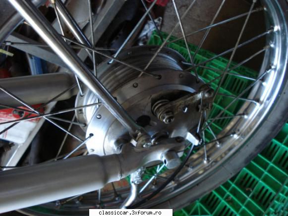 Mobra Turist 1983 - roata fat� si-a reluat locul - Prezentare motociclete, motorete si biciclete de colectie