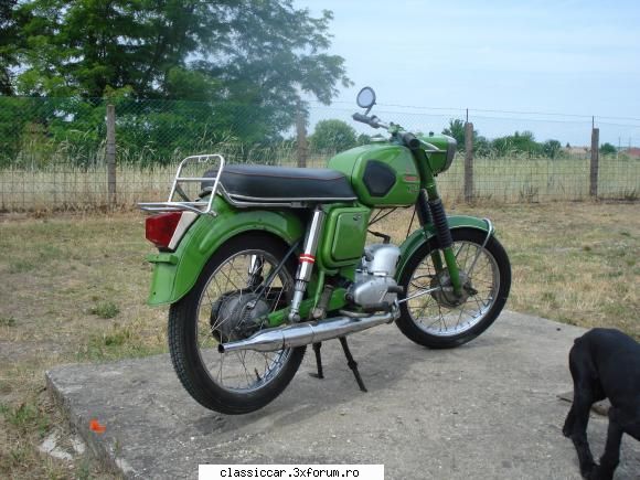 Mobra n�zdr�van� - Ea e Mobrita mea ajuns� in - Prezentare motociclete, motorete si biciclete de colectie
