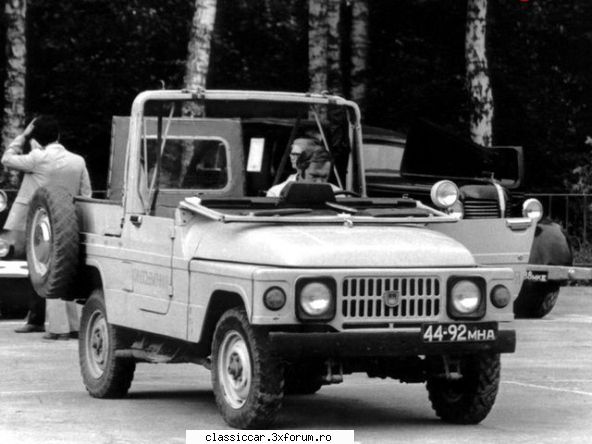 Moskvich 2150 - Parbrizul coborat pe capota ! - Discutii libere