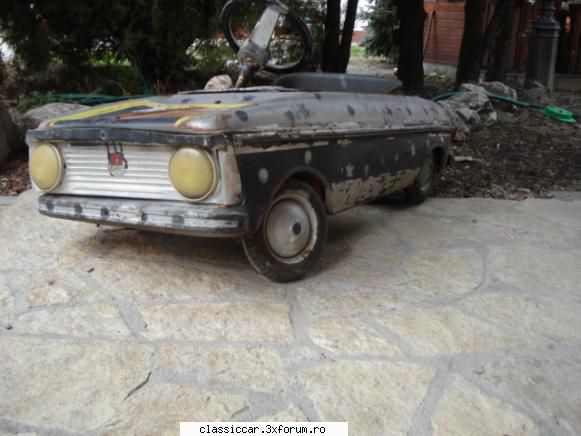 Moskvich cu pedale - E drept c� nu-i tocmai fabricat� la scara unui - Reconditionari si Restaurari