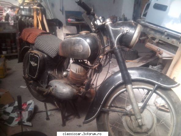 Motocicleta Balkan - Motocicleta merge, are acte - Prezentare motociclete, motorete si biciclete de colectie
