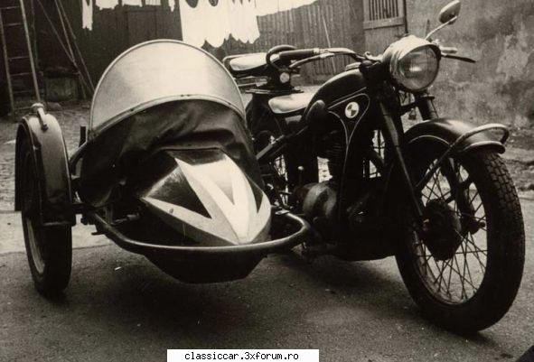 Motocicleta Ij cu atas - Am mai gasit o poza cu - Prezentare motociclete, motorete si biciclete de colectie