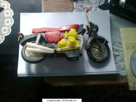 Motocicleta plastic romaneasca - Ce am putut gasi astazi din intamplare prin - Modelism si machetute