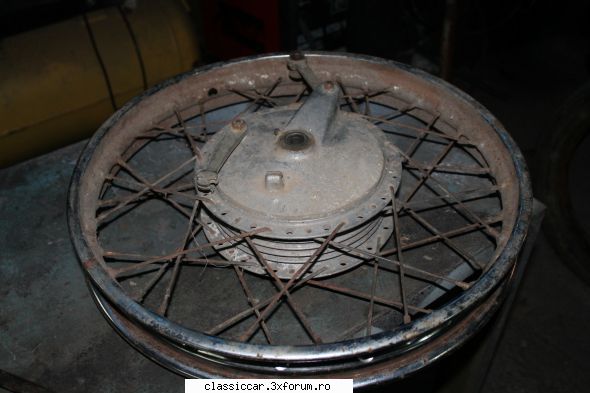 NSU MAX Spezial 1956 - rotile destul de afectate de rugina - Reconditionari si Restaurari