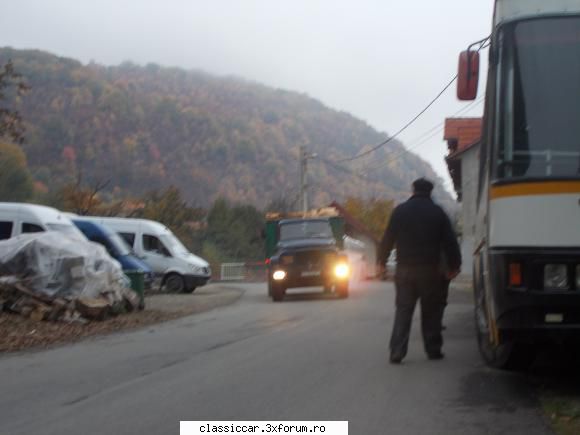O mica/mare vanatoare - Ce se vede-n departare, ce-o fi oare, ce-o fi - Am vazut prin Romania