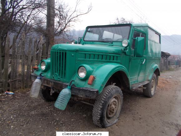 O mica/mare vanatoare - Dotat cu "canistre" pentru motorina :) - Am vazut prin Romania