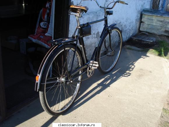 O nou� Ukraina negr�-1981 - Dr�cusorul nu m� l�sas - Prezentare motociclete, motorete si biciclete de colectie