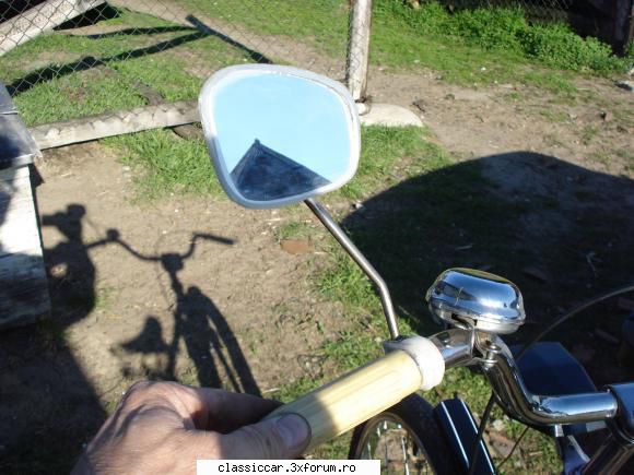 O nou� Ukraina negr�-1981 - oglind� retrovizoare d - Prezentare motociclete, motorete si biciclete de colectie
