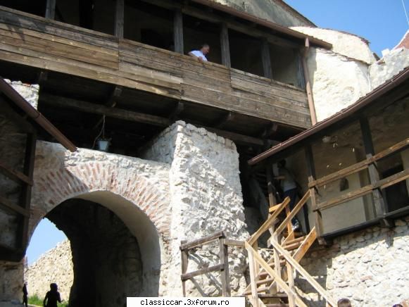 O raita la Cetatea Rasnov - si cea interioara - Drumetii prin Mioritic