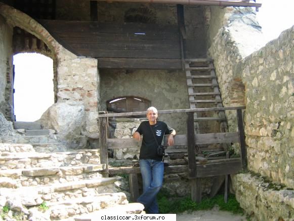 O raita la Cetatea Rasnov - la postul de aparare al intrarii mici - Drumetii prin Mioritic
