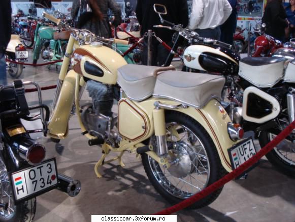 Oldtimer Show Budapesta okt-2 Noe. - Simson 250 sport - Arhiva evenimente 2011