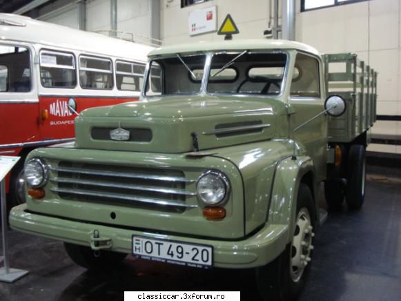 Oldtimer Show Budapesta 22 Mar 2015 - Un camion Csepel din anii 70 - Arhiva evenimente 2015