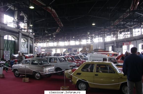 Oldtimer expo Budapest 2010 - Igy nezett ki a kiallito terem... en is varom - Hungarian corner