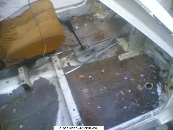 Oltcit Club-1983 - Podeaua s-a prezentat foarte bine.Avea niste - Reconditionari si Restaurari