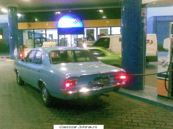 Opel Rekord c 1968 - rekordul bleu a trecut si pe la benzinarie unde a - Prezentare masini