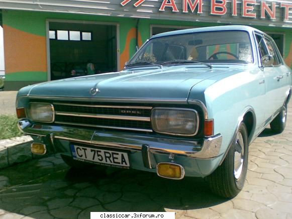 Opel Rekord c 1968 - au lustruit 4 baietii timp de 3 ore gu grija sa - Prezentare masini