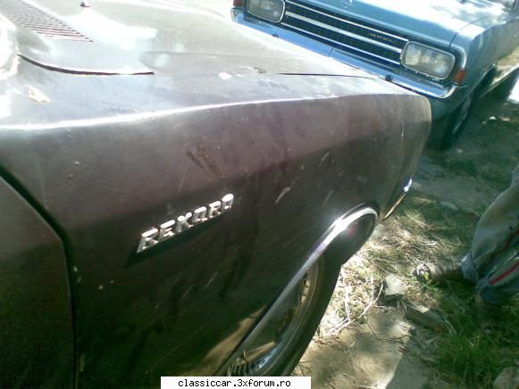 Opel Rekord c 1968 - emblema cu rekord de pe aripii care lipsea - Prezentare masini