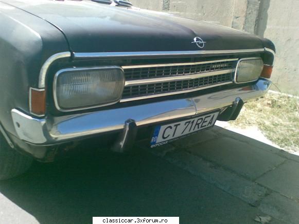 Opel Rekord c 1968 - ornamentele de colt de aripii fata au fost puse - Prezentare masini