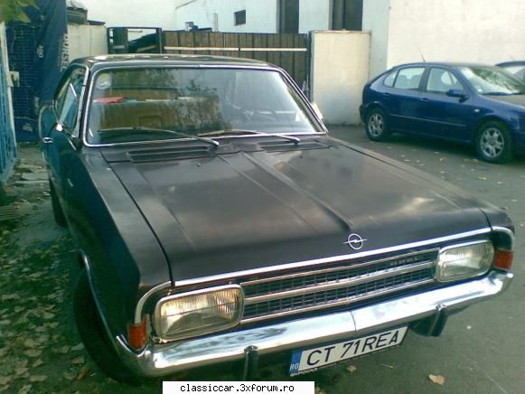 Opel Rekord c 1968 - acceasii bestie visinie asteapta sa primeasca - Prezentare masini