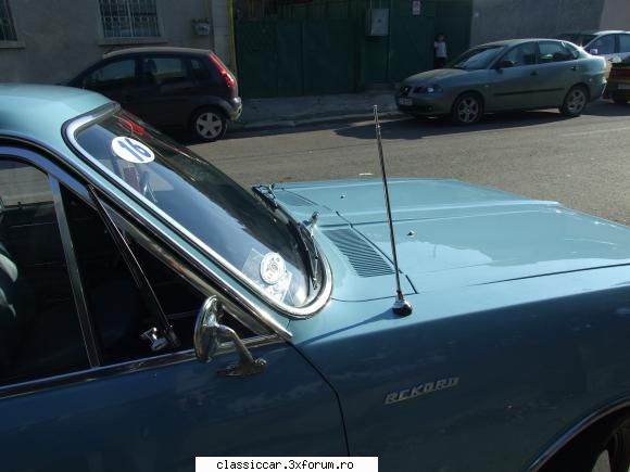 Opel Rekord c 1968 - bestia bleu a primit si ea o antena - Prezentare masini