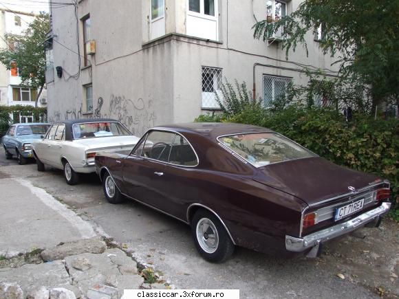 Opel Rekord c 1968 - toate acasa parcate trenulet - Prezentare masini