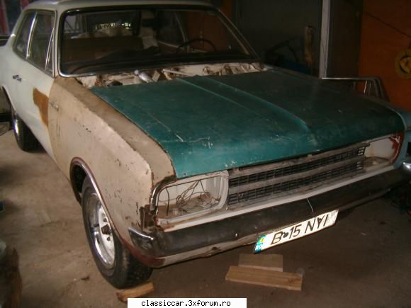 Opel Rekord c 1968 - azi ma uitam la viitoarea rea si am observat ca - Prezentare masini