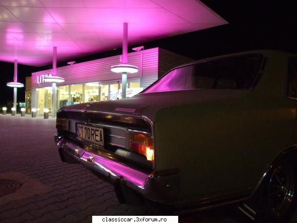Opel Rekord c 1968 - la fiecare 20_30 km faceam cite o incursiune la - Prezentare masini