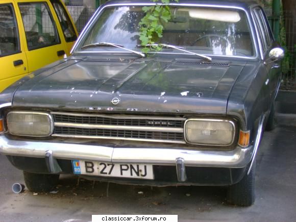 Opel Rekord si Volga M24 in Bucuresti - opel record 1700e sedan - Am vazut prin Romania