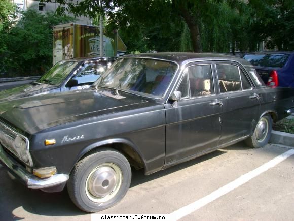 Opel Rekord si Volga M24 in Bucuresti - cand eram mai micut ,una avea un motor de - Am vazut prin Romania