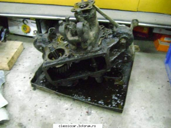 Operatiunea Gazonu' Verde - Gaz 69 AM - 1962 - O poza cu reductorul in bucati - Reconditionari si Restaurari