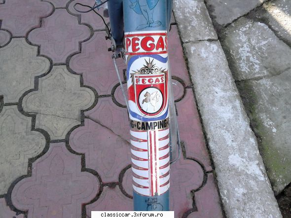 Pegas Camping din 1975 - Stikerele originale - Prezentare motociclete, motorete si biciclete de colectie