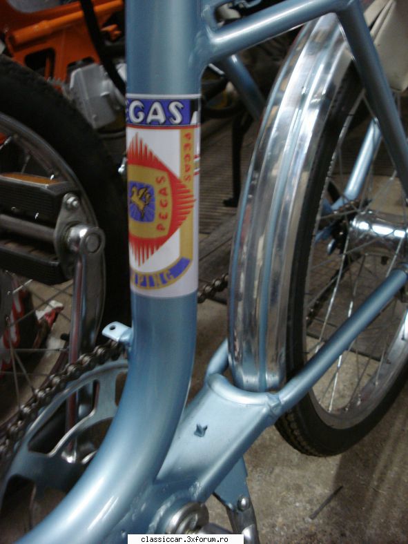 Pegas camping - Azi si-a primit stickerele, le-am - Prezentare motociclete, motorete si biciclete de colectie