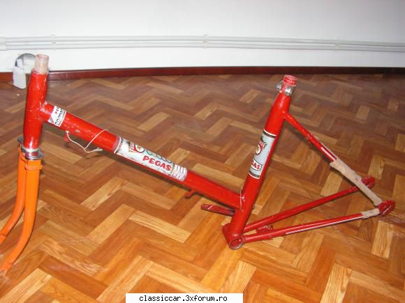 Pegas practic + cadru comoda (NOS) - A mai ramas cadrul de comoda - Vanzari-Cumparari biciclete