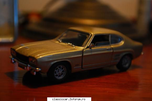 Pentru pasionati - Ford Capri Mk I, Hongwell, 1:43, interior foarte - Modelism si machetute