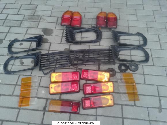 Piese Dacia 1300 - Triple Dacia ron perechea Semnalizari fata 20 ron - Vanzari  piese si accesorii