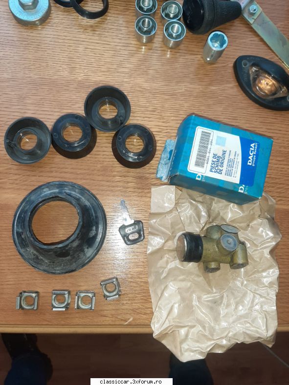 Piese Dacia 1300 si 1310 - Limitator presiune simplu circuit-120 lei Piulite - Vanzari  piese si accesorii