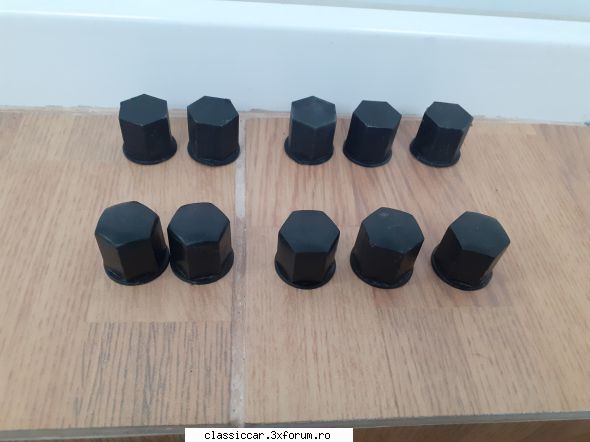 Piese Dacia ARO - Capace Piulite ..5,5 lei bucata...se dau - Vanzari  piese si accesorii