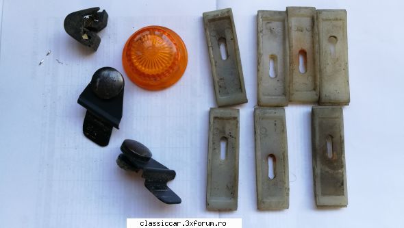 Piese Oltcit - Suporti ornamente laterale. Mai am inca cel putin - Vanzari  piese si accesorii