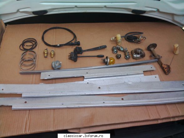 Piese noi Renault 10 - Ornament capota Dacia 1300, ornamente aluminiu - Vanzari  piese si accesorii