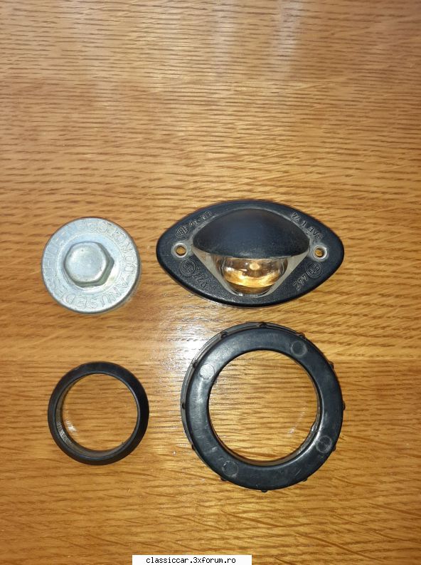 Piese noi pentru Dacia - 90 lei tot ce se vede in poza - Vanzari  piese si accesorii
