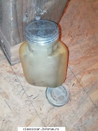 Piese noi si folosite dacia 1300 frantuzeasca - Rezervor stropgel cu capace - Vanzari  piese si accesorii