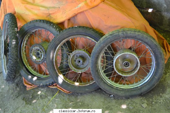 Piese pentru MOTOCICLETE - Roti MZ es 175 si 250 , pe 18 Una este cu cercul - Vanzari  piese si accesorii